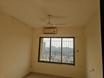 Bedroom Image of 1250 Sq.ft 3 BHK Apartment / Flat for sale in Supreme Lake Primrose, Powai Mumbai for Rs. 35100000