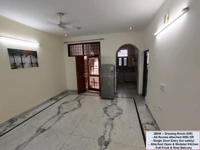 Hall Image of 900 Sq.ft 5 BHK Independent House for sale in Palam Vihar Gurgaon for Rs. 30000000