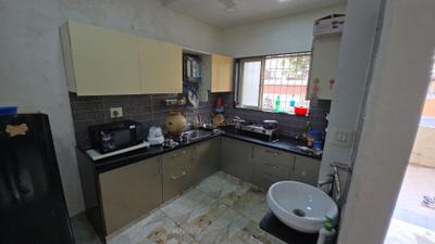 Kitchen Image of 2500 Sq.ft 6 BHK Independent House for sale in Paldi Ahmedabad for Rs. 26000000