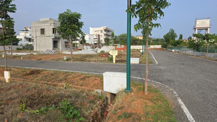 Manasa Putte Gowda High Park Main Image 1