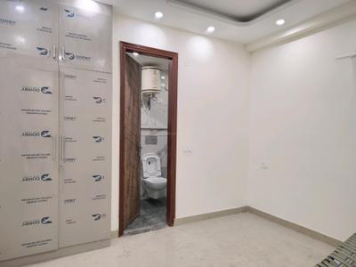 Bedroom Image of 800 Sq.ft 2 BHK Apartment / Flat for rent in Rajpur Khurd Village New Delhi for Rs. 19000