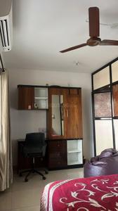 Bedroom Image of 2200 Sq.ft 3.5 BHK Apartment / Flat for rent in Raviraj Fortaleza Apartment, Kalyani Nagar Pune for Rs. 85000