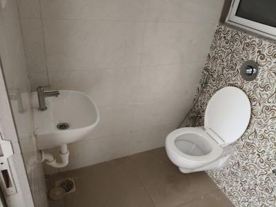 Bathroom Image of 382 Sq.ft 1 BHK Apartment / Flat for sale in HS Samarpan, Ghatkopar East Mumbai for Rs. 9600000