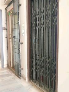Lift Image of 700 Sq.ft 2 BHK Apartment / Flat for sale in Baghajatin Kolkata for Rs. 3500000