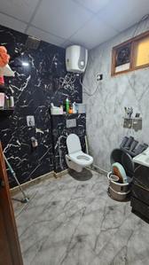 Bathroom Image of 1500 Sq.ft 3 BHK Builder Floor for sale in Sector 104 Noida for Rs. 8500000