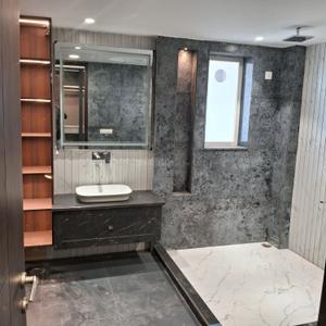 Bathroom Image of 4500 Sq.ft 4 BHK Independent House for sale in Big Block South City 2, Sector 49 Gurgaon for Rs. 200000000