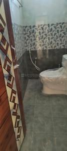 Bathroom Image of 1500 Sq.ft 3 BHK Apartment / Flat for rent in Adambakkam Chennai for Rs. 40000