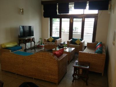Hall Image of 1600 Sq.ft 2 BHK Apartment / Flat for rent in Sarva Priya Apartments, Hauz Khas New Delhi for Rs. 135000