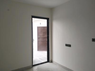 Bedroom Image of 2000 Sq.ft 5 BHK Builder Floor for sale in Mukherjee Nagar New Delhi for Rs. 34000000
