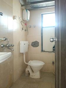 Common Bathroom Image of 900 Sq.ft 2 BHK Apartment / Flat for sale in Kavya Atlas Tower, Kasarvadavali Thane for Rs. 9000000