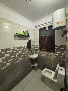 Bathroom Image of 800 Sq.ft 2 BHK Builder Floor for rent in Sector 105 Gurgaon for Rs. 25000