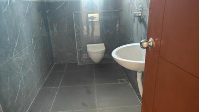 Bathroom Image of 5000 Sq.ft 6 BHK Duplex for sale in Uthandi Chennai for Rs. 55000000
