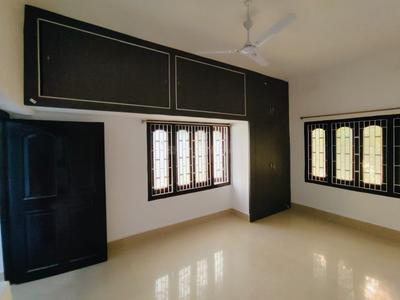 Bedroom Image of 2100 Sq.ft 3.5 BHK Independent House for rent in Pokhraira Muzaffarpur for Rs. 18500