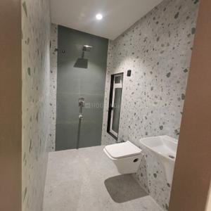 Bathroom Image of 650 Sq.ft 2 BHK Apartment / Flat for sale in Sayba Samriddhi, Chembur Mumbai for Rs. 17000000
