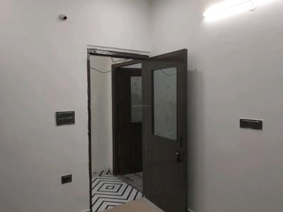 Bedroom Image of 540 Sq.ft 2 BHK Builder Floor for rent in Patparganj New Delhi for Rs. 35000