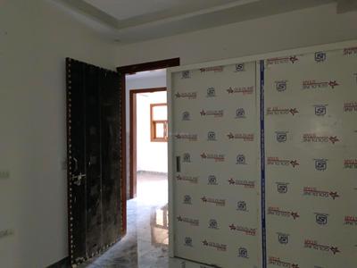Bedroom Image of 702 Sq.ft 3 BHK Builder Floor for sale in Sector 4 Rohini New Delhi for Rs. 9200000