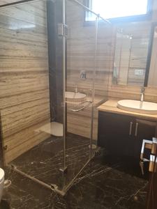 Bathroom Image of 1800 Sq.ft 3 BHK Builder Floor for sale in Green Park New Delhi for Rs. 70000000