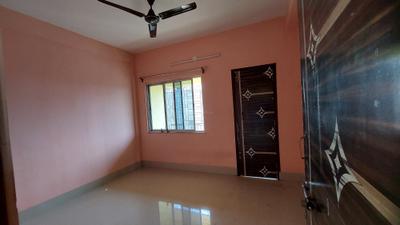 Bedroom Image of 850 Sq.ft 2 BHK Builder Floor for rent in Nayabad Kolkata for Rs. 9500