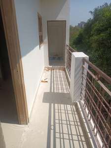 Balcony Image of 400 Sq.ft 1 BHK Apartment / Flat for rent in Mayur Vihar Phase 3 New Delhi for Rs. 11000