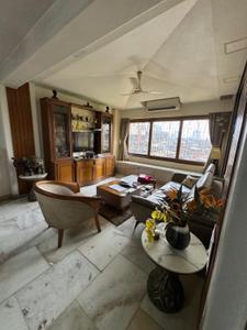 Living Room Image of 910 Sq.ft 2 BHK Apartment / Flat for rent in Bandra East Mumbai for Rs. 80000