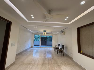 Living Room Image of 2700 Sq.ft 4 BHK Builder Floor for rent in DLF Phase 1 Gurgaon for Rs. 120000