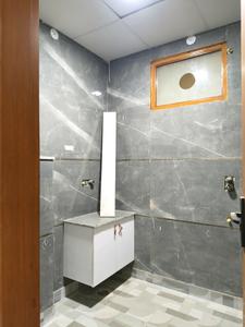 Common Bathroom Image of 1750 Sq.ft 4 BHK Builder Floor for sale in Vasundhara Ghaziabad for Rs. 18500000