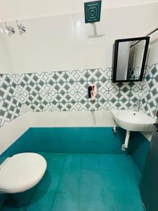 Image of 1755 Sq.ft 2 BHK Apartment / Flat for rent in Forest Park, Bhubaneswar for Rs. 40000