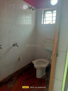 Bathroom Image of 850 Sq.ft 2 BHK Apartment / Flat for rent in Paschim Putiary Kolkata for Rs. 9000