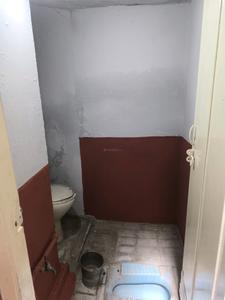 Common Bathroom One Image of 1200 Sq.ft 2 BHK Independent House for rent in Wilson Garden Bengaluru for Rs. 40000