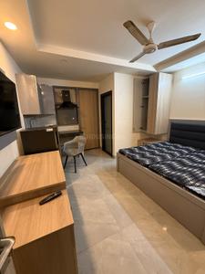 Bedroom Image of 600 Sq.ft 1 RK Apartment / Flat for rent in DLF Phase 3 Gurgaon for Rs. 18000