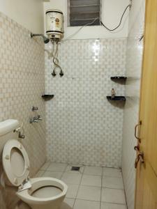 Bathroom Image of 1900 Sq.ft 3 BHK Independent House for rent in Ayodhya Bypass Bhopal for Rs. 20000