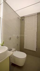 Bathroom Image of 900 Sq.ft 2 BHK Apartment / Flat for sale in Mulund West Mumbai for Rs. 20000000