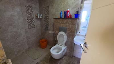Bathroom Image of 1028 Sq.ft 2 BHK Apartment / Flat for sale in Asset Ocean Grove, South Chittoor Kochi for Rs. 6800000