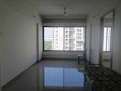 Living Room Image of 600 Sq.ft 1 BHK Apartment / Flat for rent in Kumar Parc Residences, Hadapsar Pune for Rs. 22000