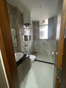 Bathroom Image of 550 Sq.ft 1 BHK Apartment / Flat for rent in Hazratganj Lucknow for Rs. 9000