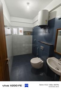 Bathroom Image of 1700 Sq.ft 2 BHK Apartment / Flat for rent in Geddalahalli Bengaluru for Rs. 32000