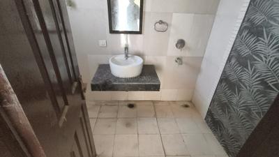 Image of 1425 Sq.ft 3 BHK Apartment / Flat for rent in Paramount Floraville, Sector 137, Noida for Rs. 33000