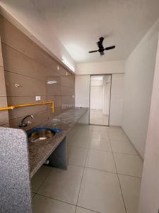Kitchen Image of 730 Sq.ft 1 BHK Apartment / Flat for rent in Palash Homes, Sarkhej Ahmedabad for Rs. 23000