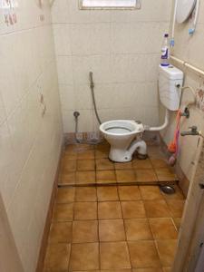 Bathroom Image of 1130 Sq.ft 2 BHK Apartment / Flat for rent in Chromepet Chennai for Rs. 20000