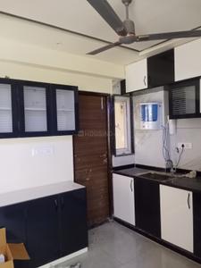 Kitchen Image of 2200 Sq.ft 3 BHK Apartment / Flat for rent in Harikrishna Parker Avenue, Napad Nadiad for Rs. 15000