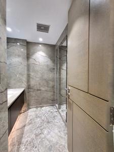 Bathroom Image of 10000 Sq.ft 5 BHK Duplex for sale in Panchsheel Park New Delhi for Rs. 299000000