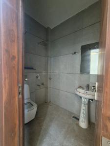Image of 1100 Sq.ft 2 BHK Apartment / Flat for rent in Indirapuram, Ghaziabad for Rs. 23000