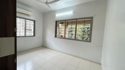 Bedroom Image of 1350 Sq.ft 3 BHK Apartment / Flat for sale in Shivaji Nagar Pune for Rs. 18000000