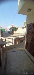 Balcony Image of 820 Sq.ft 2 BHK Builder Floor for sale in Mansarover Garden New Delhi for Rs. 9000000