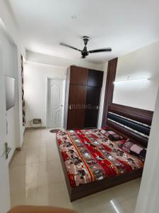 Bedroom Image of 800 Sq.ft 2 BHK Apartment / Flat for rent in Shree Vardhman Mantra, Sector 67 Gurgaon for Rs. 28000