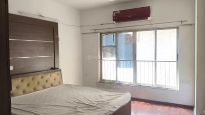 Bedroom Image of 1850 Sq.ft 3 BHK Apartment / Flat for rent in Adani The Meadows, Shantigram Ahmedabad for Rs. 41500