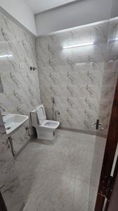 Bathroom Image of 1100 Sq.ft 2 BHK Apartment / Flat for rent in Ashiana Aangan, Milakpur Goojar Bhiwadi for Rs. 14000