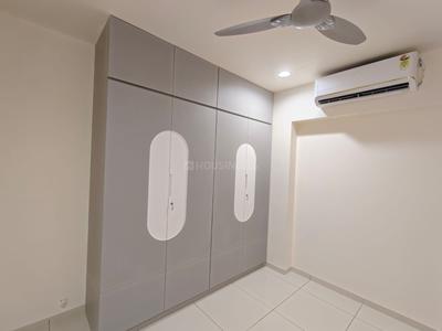 Bedroom Image of 2150 Sq.ft 4 BHK Apartment / Flat for rent in Pratham Bluets, New Alkapuri Vadodara for Rs. 60000
