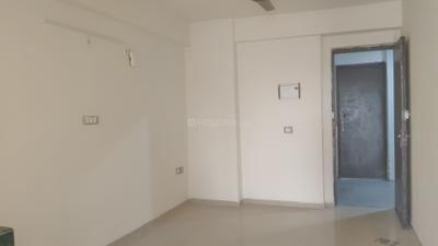 Living Room Image of 645 Sq.ft 3 BHK Apartment / Flat for sale in ROF Aalayas Phase 2, Sector 102 Gurgaon for Rs. 8200000