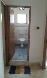 Bathroom Image of 1200 Sq.ft 3 BHK Duplex for rent in Pallikaranai Chennai for Rs. 20000